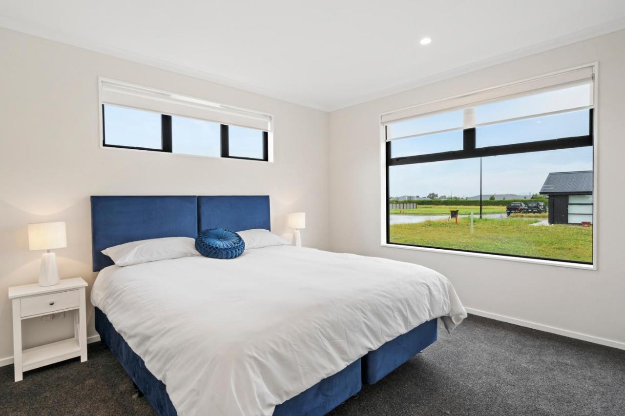 Pride Of Pinot - Martinborough Holiday Home מראה חיצוני תמונה